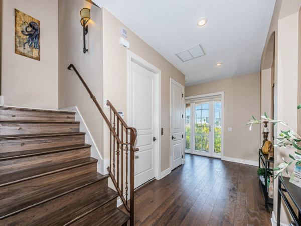 Treasure Island 6 Bedroom Home Pool & Views